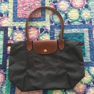 Longchamp Medium Le Pliage Medium Navy Tote